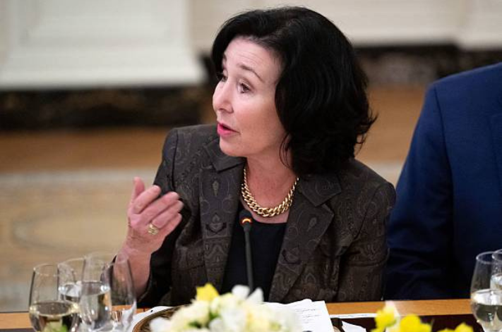 Safra Catz, Oracle